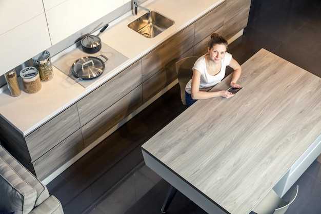 Плитка: долговечность и удобство в маленькой кухне